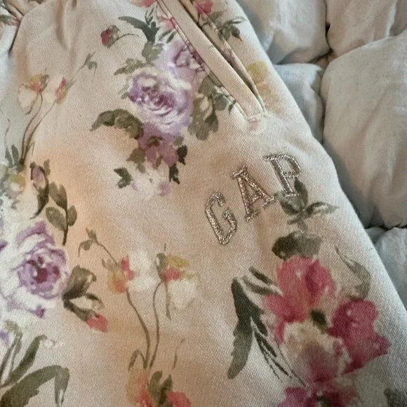 Floral women’s Pajamas by GAP - Cream with Pink and Purple - love shack fancy - Picture 2 of 3